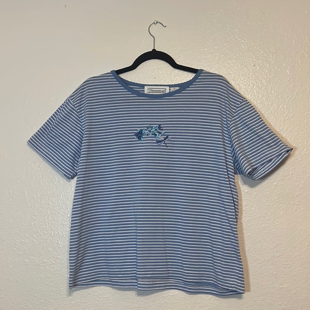 Super cute striped top